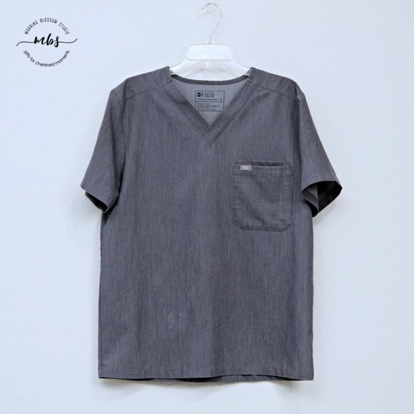 Figs Leon Three-Pocket Scrub Top Style FM1500 Gray Men M - Picture 2 of 11